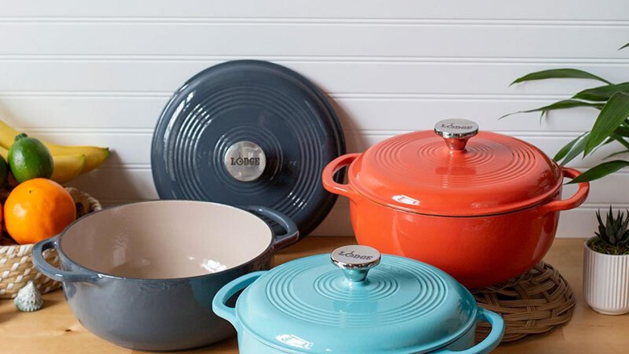 how to clean a dutch oven