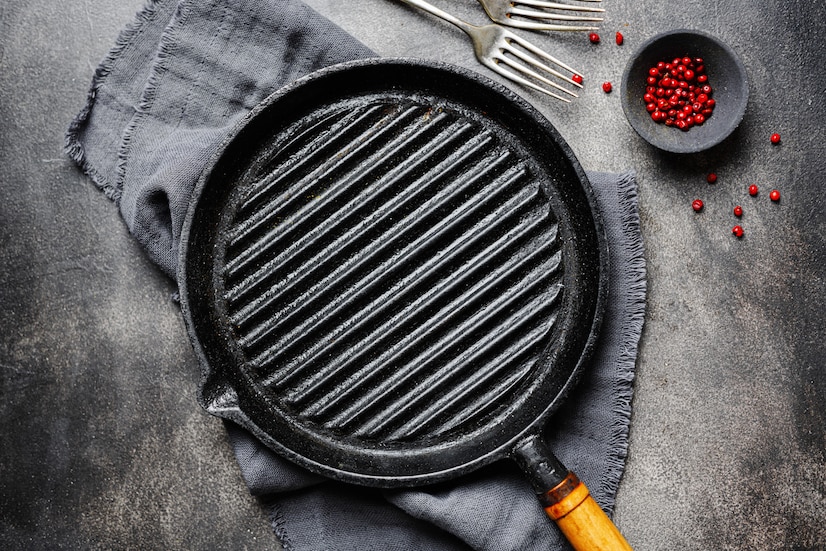 how to restore cast iron pan