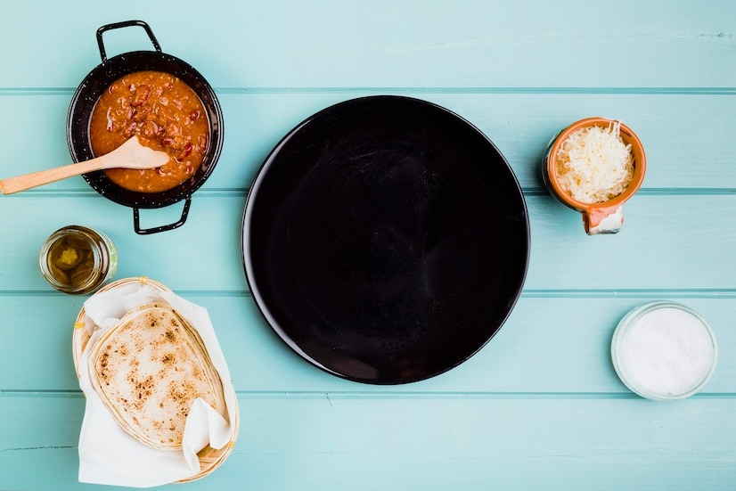 how to prep a cast iron skillet