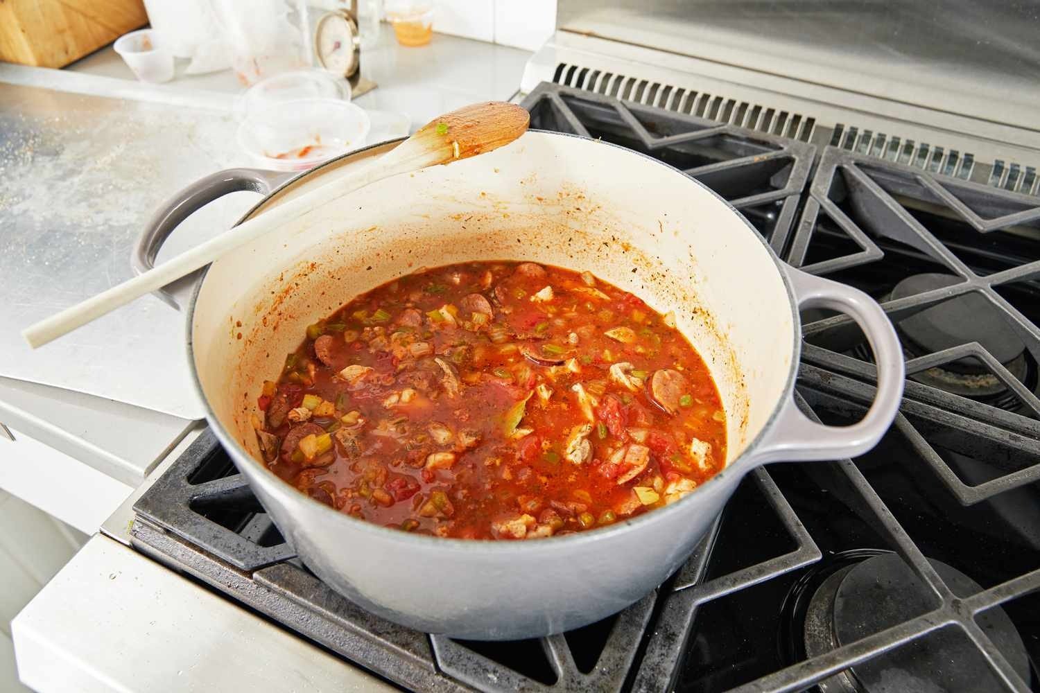 How to Gift Wrap a Dutch Oven: Terrific Tips to Make it Big - How To ...