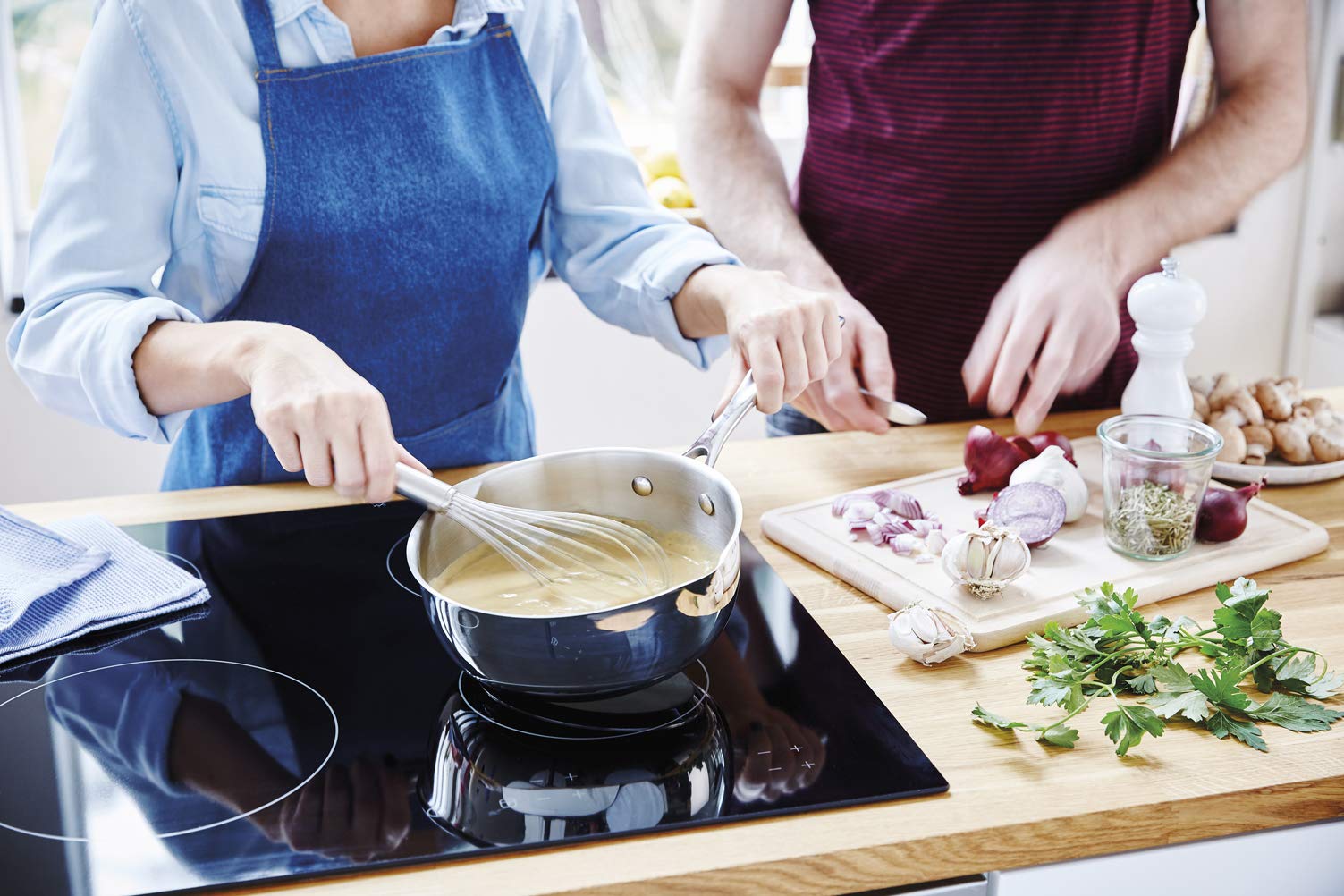 how are saucepan sizes measured