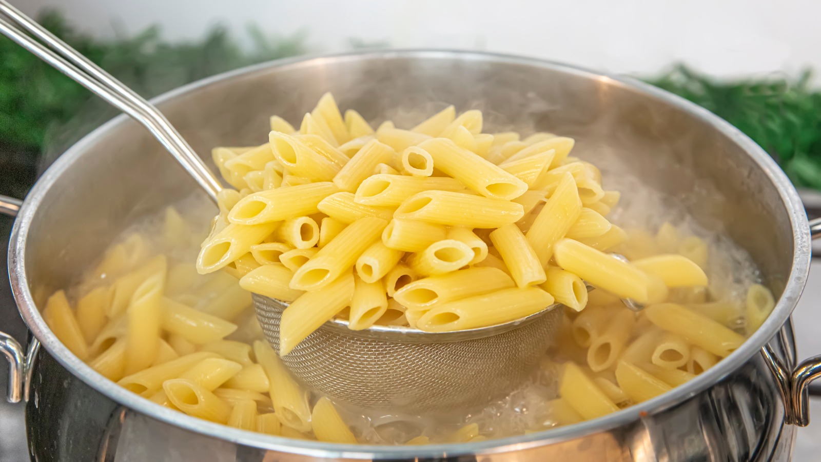 what size saucepan for mac and cheese