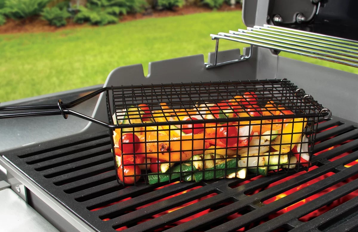 How long to cook veggies in a grill basket