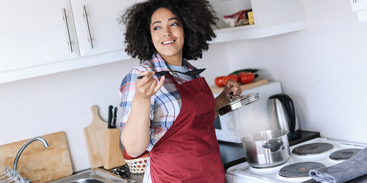 how to gift wrap a saucepan