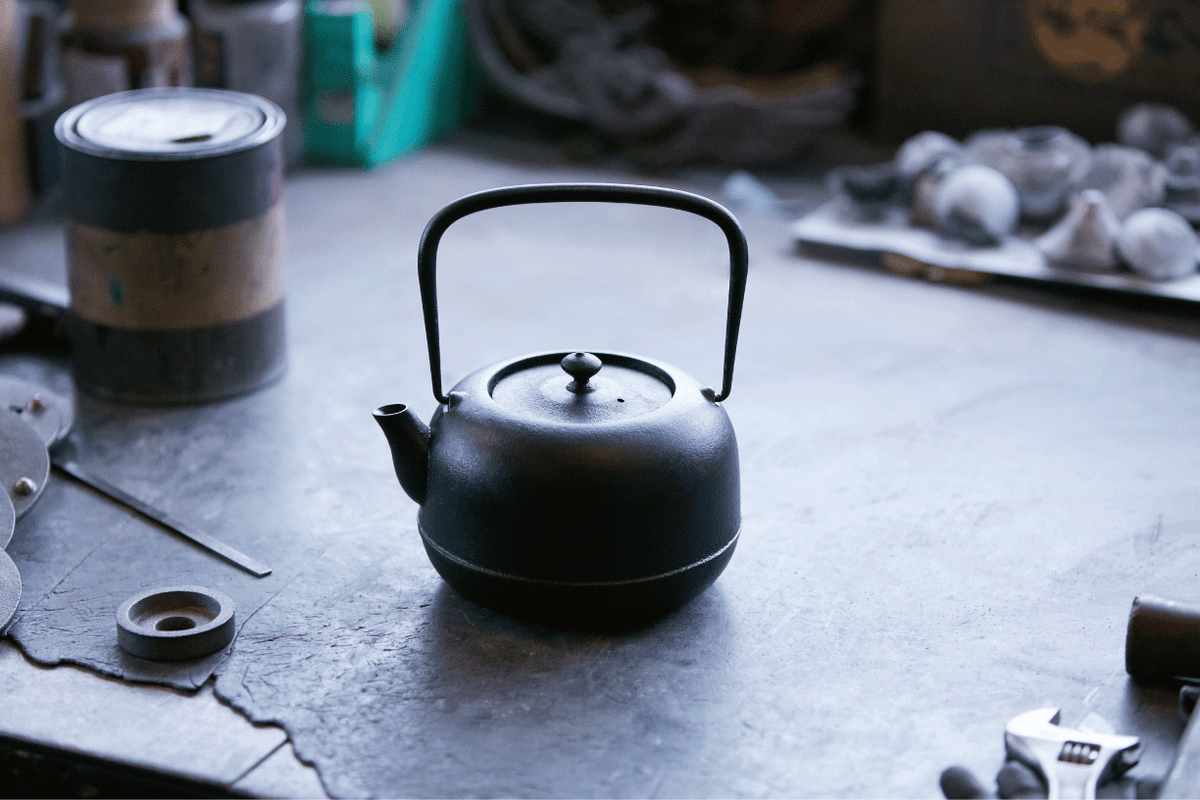 How to Clean and Maintain Your Cast Iron Kettle