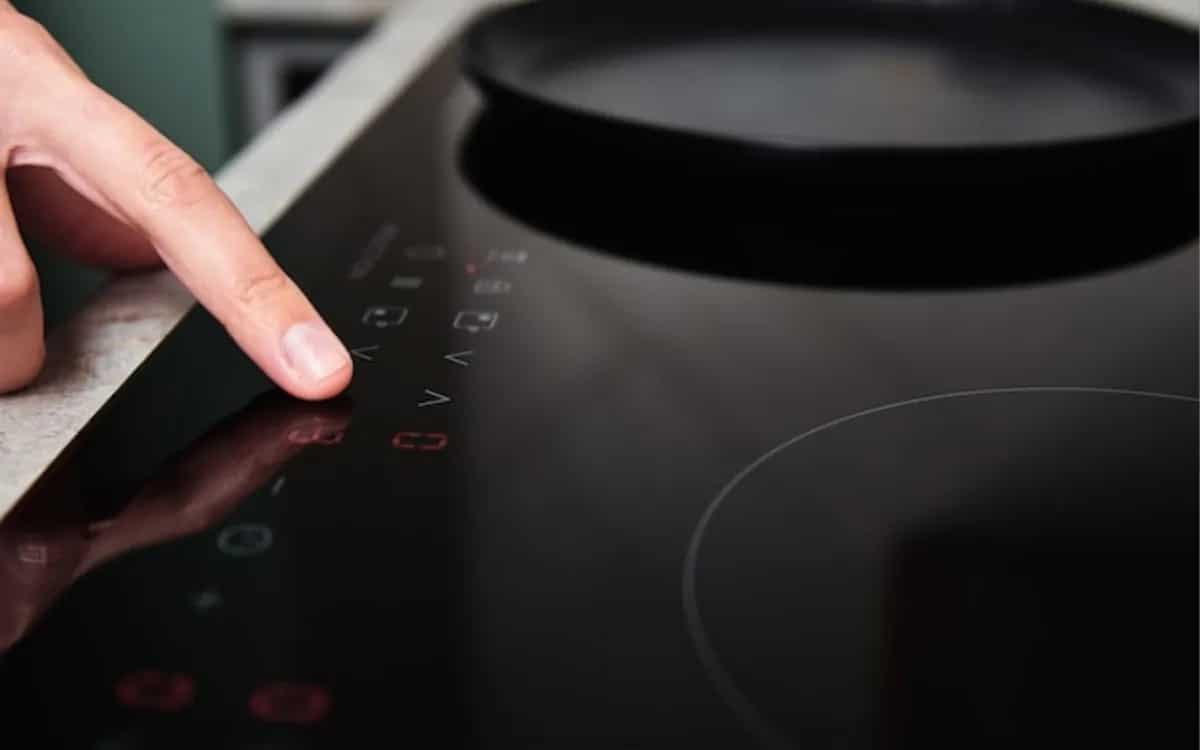 how long to cook steak in cast iron on induction